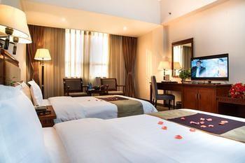 New Plum Garden Seasons Hotel - Shenzhen Zhucun  Екстериор снимка